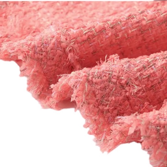 🛍 The Donnetti Coral Tweed Dress - Picture 7 of 7